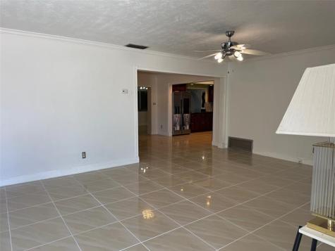 2070 NW 84th Terrace Pembroke Pines FL 33024