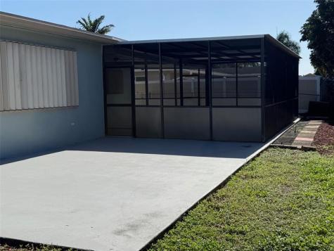 2070 NW 84th Terrace Pembroke Pines FL 33024