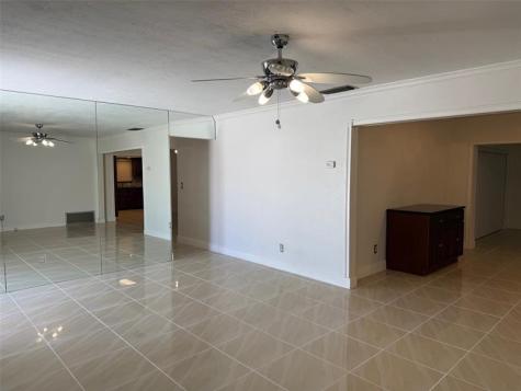 2070 NW 84th Terrace Pembroke Pines FL 33024