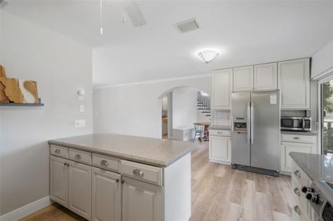 649 NW 30th Street Wilton Manors FL 33311