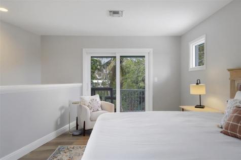 649 NW 30th Street Wilton Manors FL 33311
