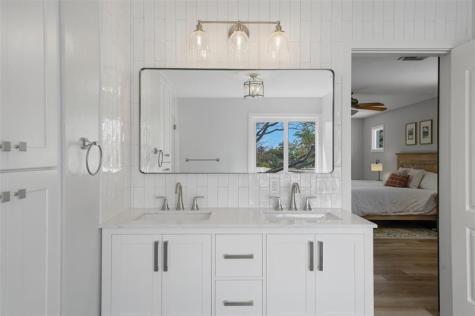 649 NW 30th Street Wilton Manors FL 33311