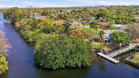 649 NW 30th Street Wilton Manors FL 33311