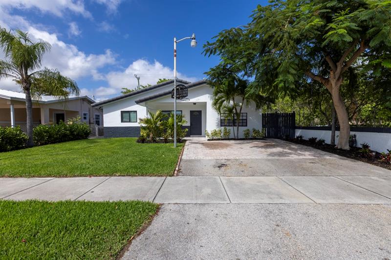 1681 NE 39th Street Pompano Beach FL 33064