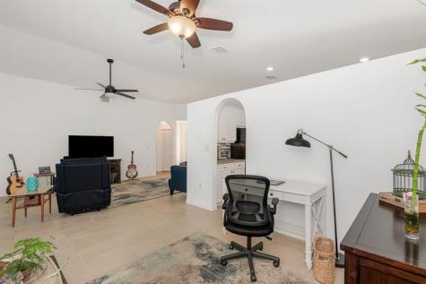 18921 NW 10 Street Pembroke Pines FL 33029