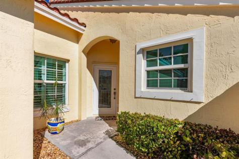 18921 NW 10 Street Pembroke Pines FL 33029