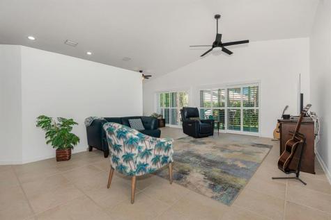 18921 NW 10 Street Pembroke Pines FL 33029