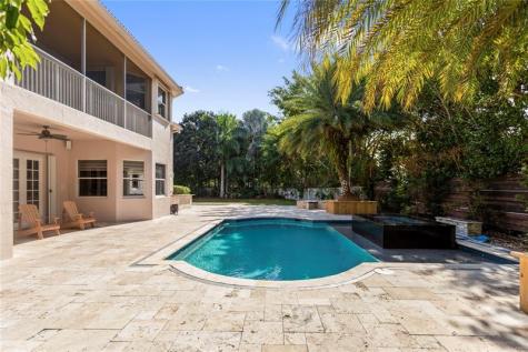 1585 Victoria Isle Way Weston FL 33327