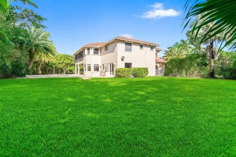 1585 Victoria Isle Way Weston FL 33327