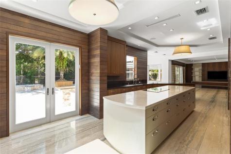 1585 Victoria Isle Way Weston FL 33327