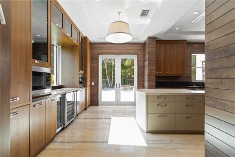 1585 Victoria Isle Way Weston FL 33327