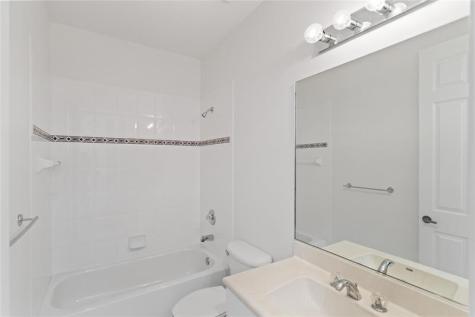 1585 Victoria Isle Way Weston FL 33327