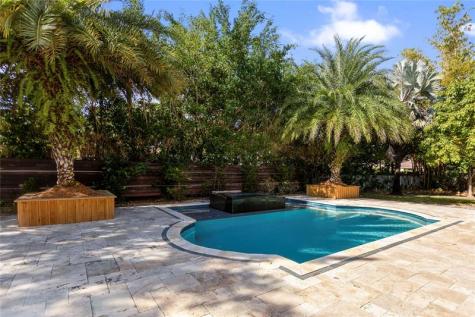 1585 Victoria Isle Way Weston FL 33327