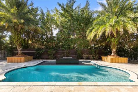 1585 Victoria Isle Way Weston FL 33327