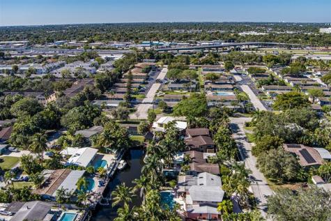 1728 SW 4th Court Fort Lauderdale FL 33312