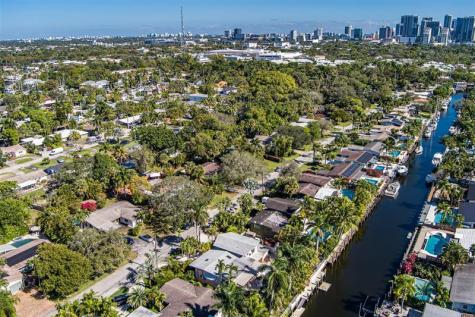 1728 SW 4th Court Fort Lauderdale FL 33312