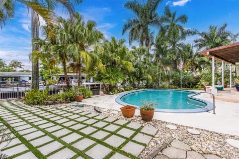 1728 SW 4th Court Fort Lauderdale FL 33312