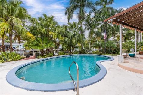 1728 SW 4th Court Fort Lauderdale FL 33312