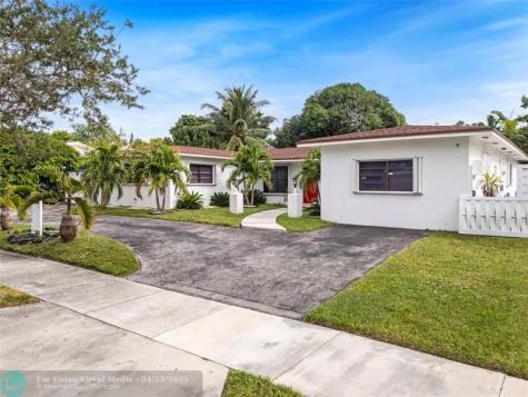 9110 Caribbean Cutler Bay FL 33157