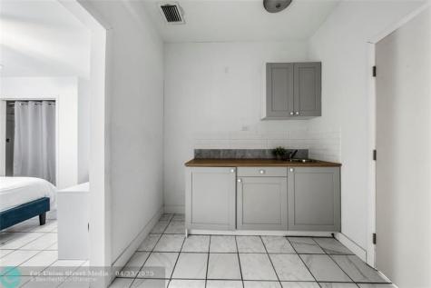 9110 Caribbean Cutler Bay FL 33157