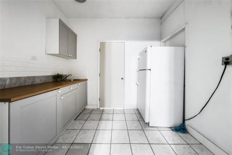 9110 Caribbean Cutler Bay FL 33157
