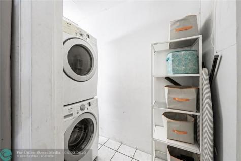 9110 Caribbean Cutler Bay FL 33157