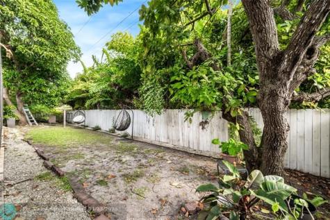 9110 Caribbean Cutler Bay FL 33157