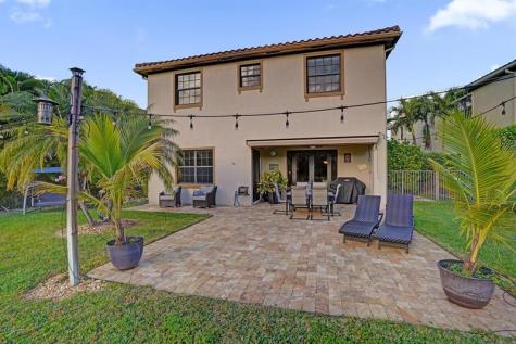 11324 NW 72nd Place Parkland FL 33076