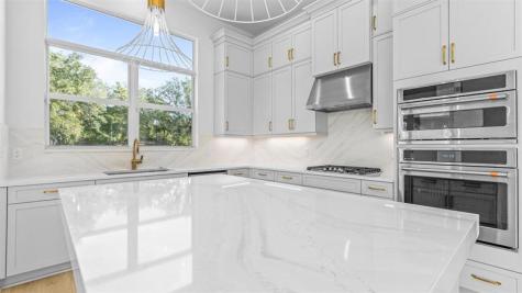 112 SE Via Tirso Port St Lucie FL 34952
