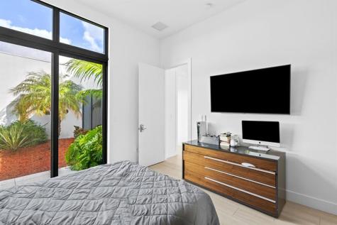 16768 Natures Way Weston FL 33326