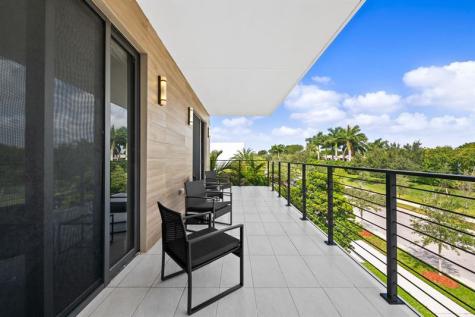 16768 Natures Way Weston FL 33326