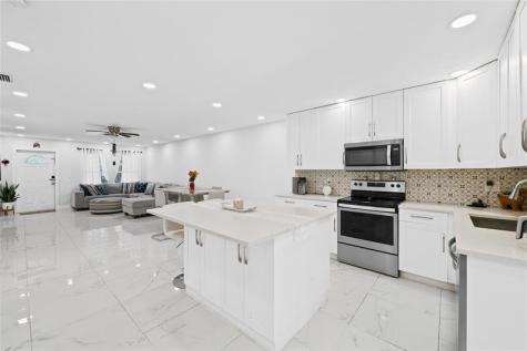 4010 Coral Springs Drive Coral Springs FL 33065