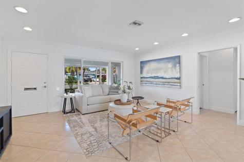 370 SE 3rd Court Pompano Beach FL 33060