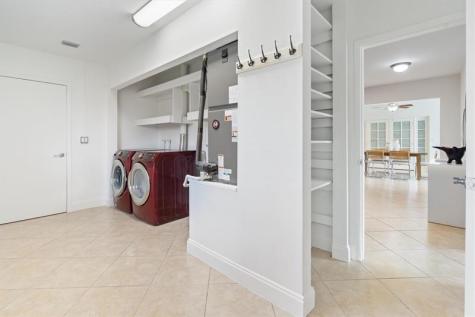 370 SE 3rd Court Pompano Beach FL 33060
