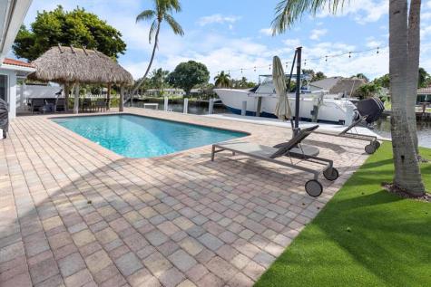370 SE 3rd Court Pompano Beach FL 33060