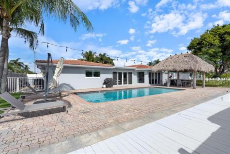 370 SE 3rd Court Pompano Beach FL 33060