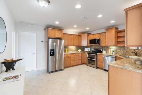 370 SE 3rd Court Pompano Beach FL 33060