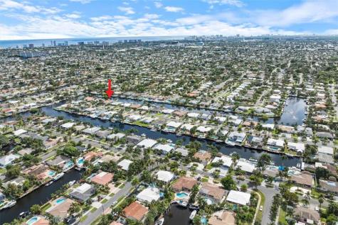 370 SE 3rd Court Pompano Beach FL 33060