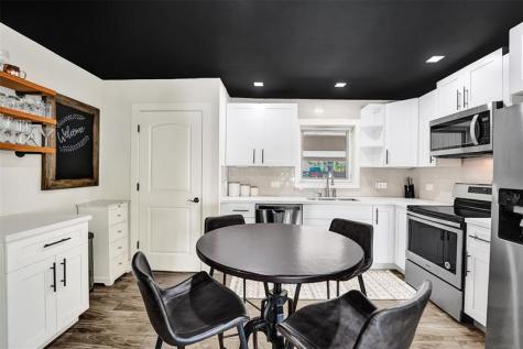 401 NE 49th Street Oakland Park FL 33334
