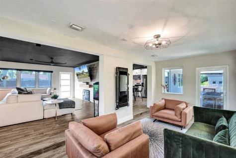 401 NE 49th Street Oakland Park FL 33334