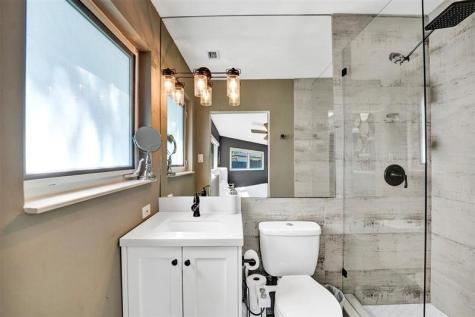 401 NE 49th Street Oakland Park FL 33334