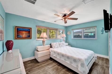 401 NE 49th Street Oakland Park FL 33334