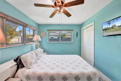 401 NE 49th Street Oakland Park FL 33334