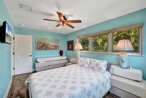 401 NE 49th Street Oakland Park FL 33334