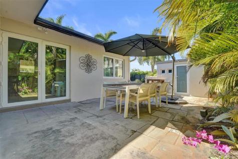 401 NE 49th Street Oakland Park FL 33334