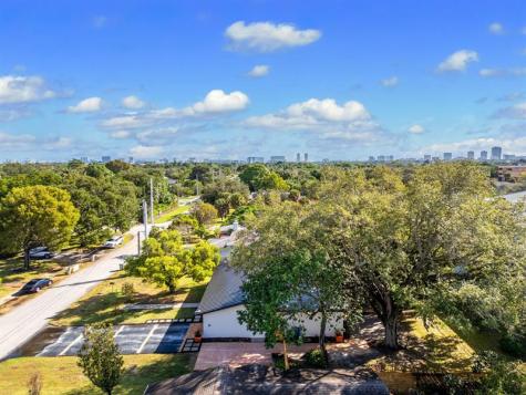 424 NE 2nd Street Pompano Beach FL 33060