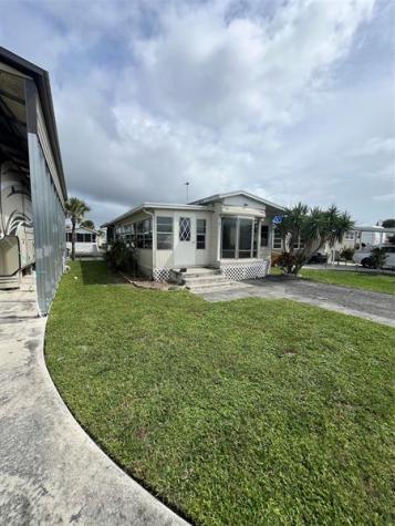 10 Shell Road Okeechobee FL 34974