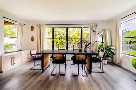 2515 NE 207th Street Miami FL 33180