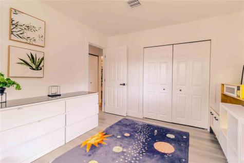 2515 NE 207th Street Miami FL 33180