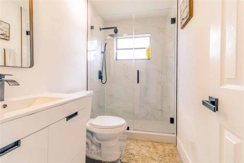 2515 NE 207th Street Miami FL 33180